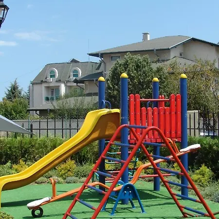 Cozy 1 Bed In Lesso Complex