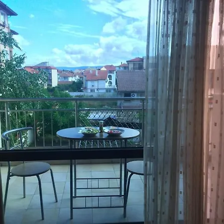 Cozy 1 Bed In Lesso Complex 公寓 *