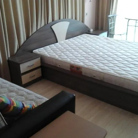 Cozy 1 Bed In Lesso Complex Равда