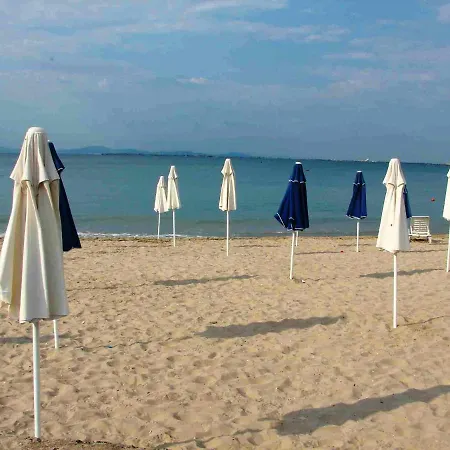 Cozy 1 Bed In Lesso Complex 公寓 *