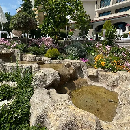 Апартамент Cozy 1 Bed In Lesso Complex Равда