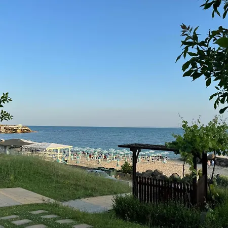 Cozy 1 Bed In Lesso Complex Апартамент *