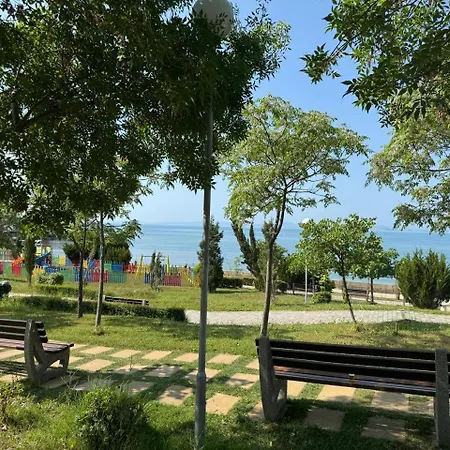 Cozy 1 Bed In Lesso Complex * 拉夫达