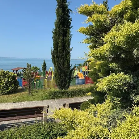 Apartamento Cozy 1 Bed In Lesso Complex