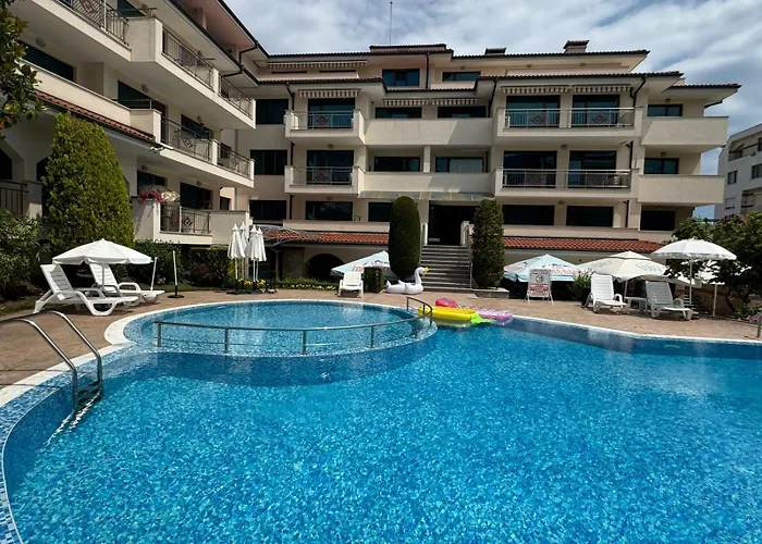 Cozy 1 Bed In Lesso Complex 라브다