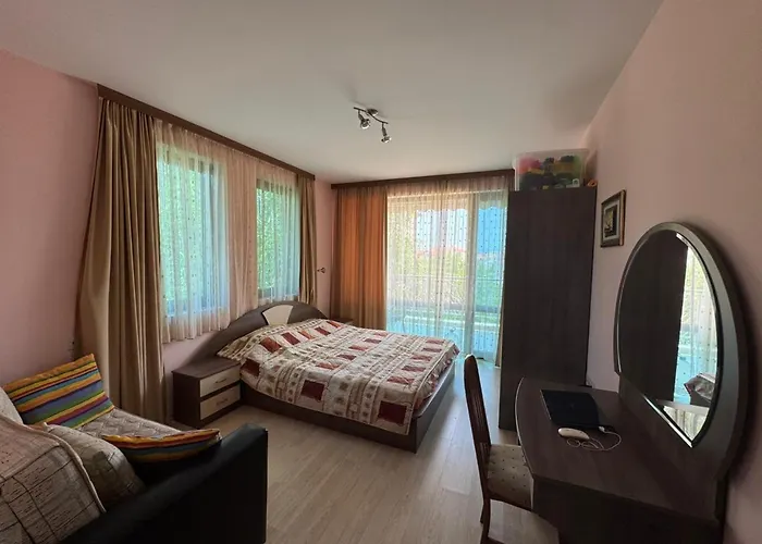 Cozy 1 Bed In Lesso Complex *