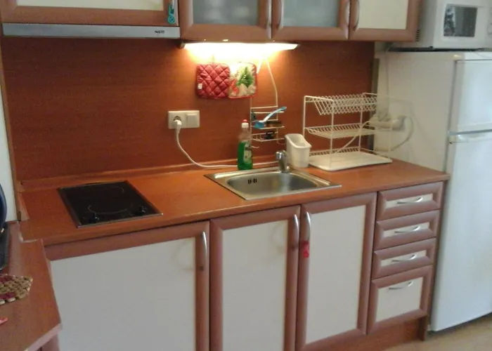 Cozy 1 Bed In Lesso Complex 라브다