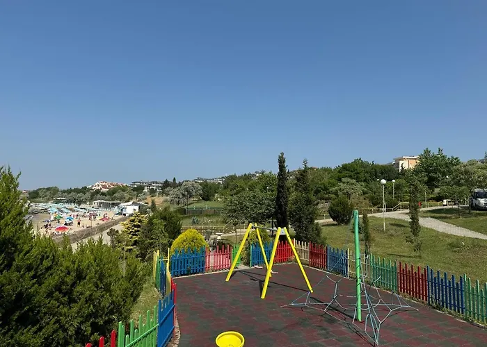 Cozy 1 Bed In Lesso Complex 아파트